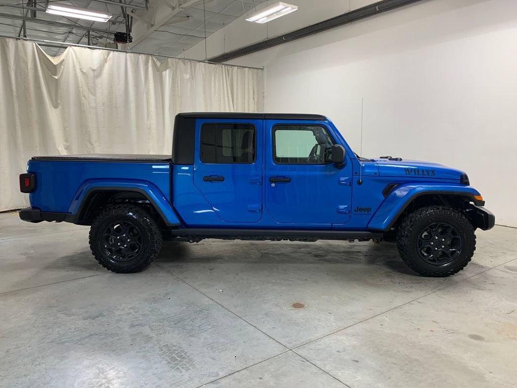 Used 2023 Jeep Gladiator Sport AWD/4WD image 11