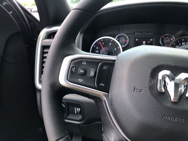 New 2026 RAM 3500 Big Horn AWD/4WD image 32