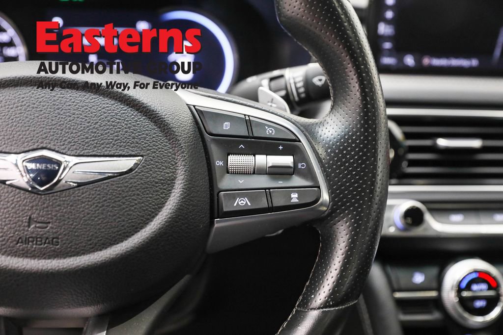Used 2023 Genesis G70 2.0T image 16