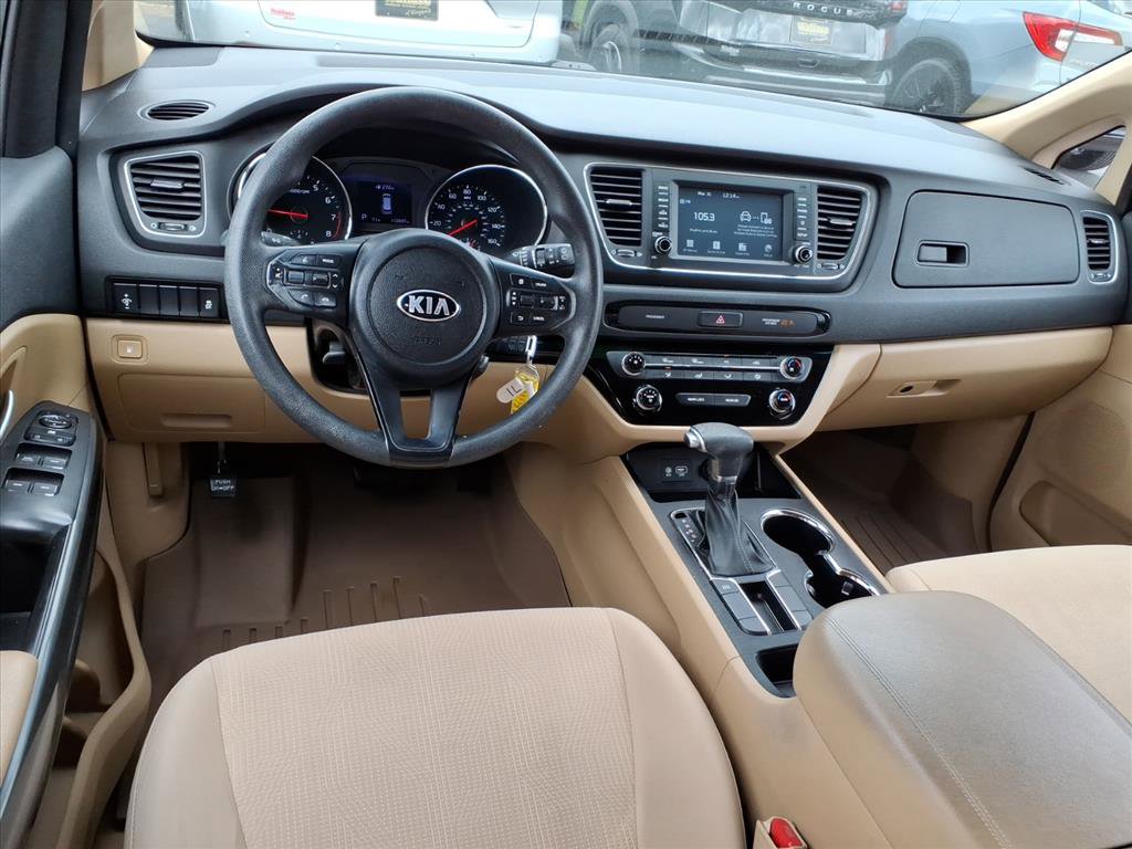 Used 2019 Kia Sedona LX image 7
