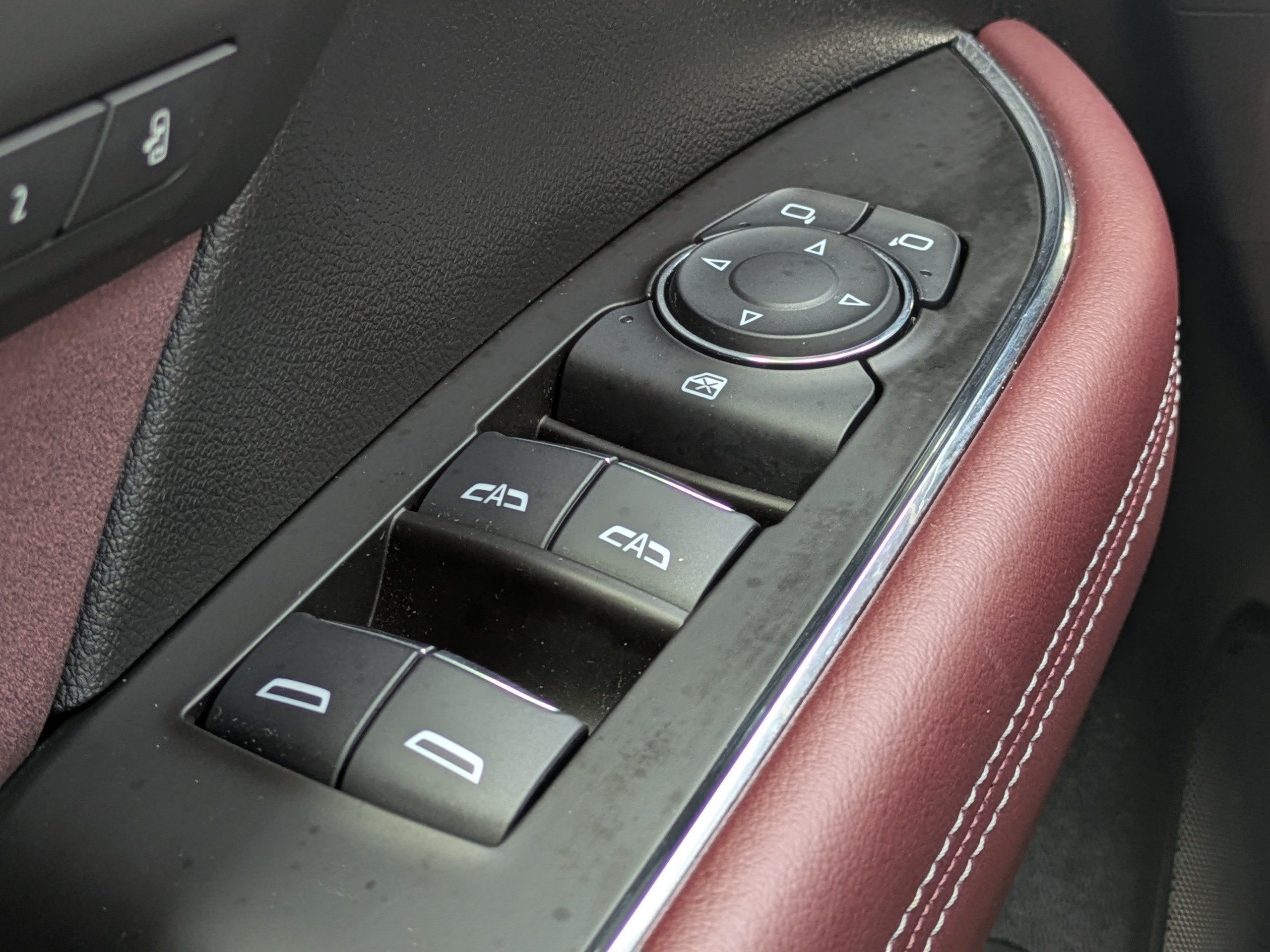 Used 2024 Buick Envision Sport Touring AWD/4WD image 23