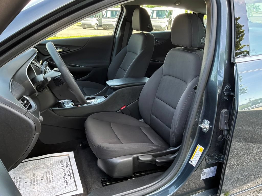 Used 2021 Chevrolet Malibu LS FWD image 11