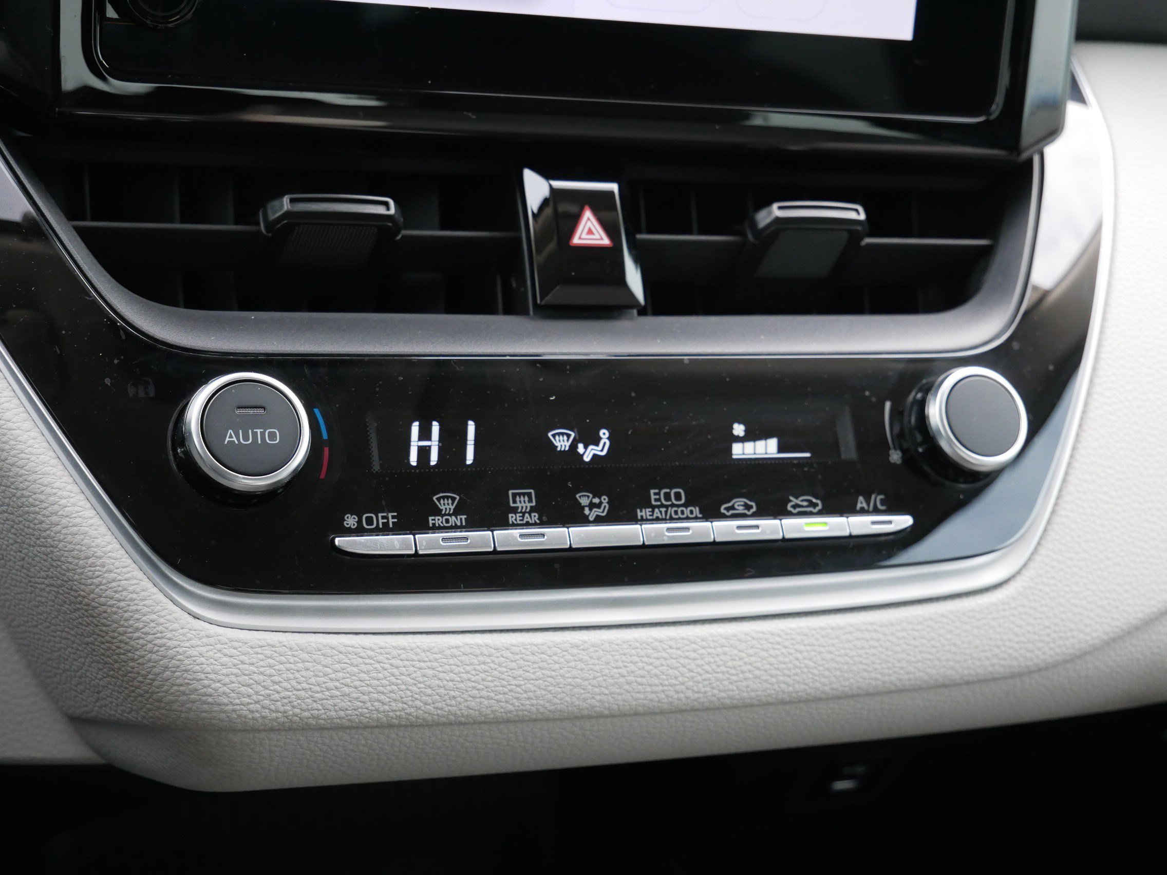 Certified 2023 Toyota Corolla LE image 23