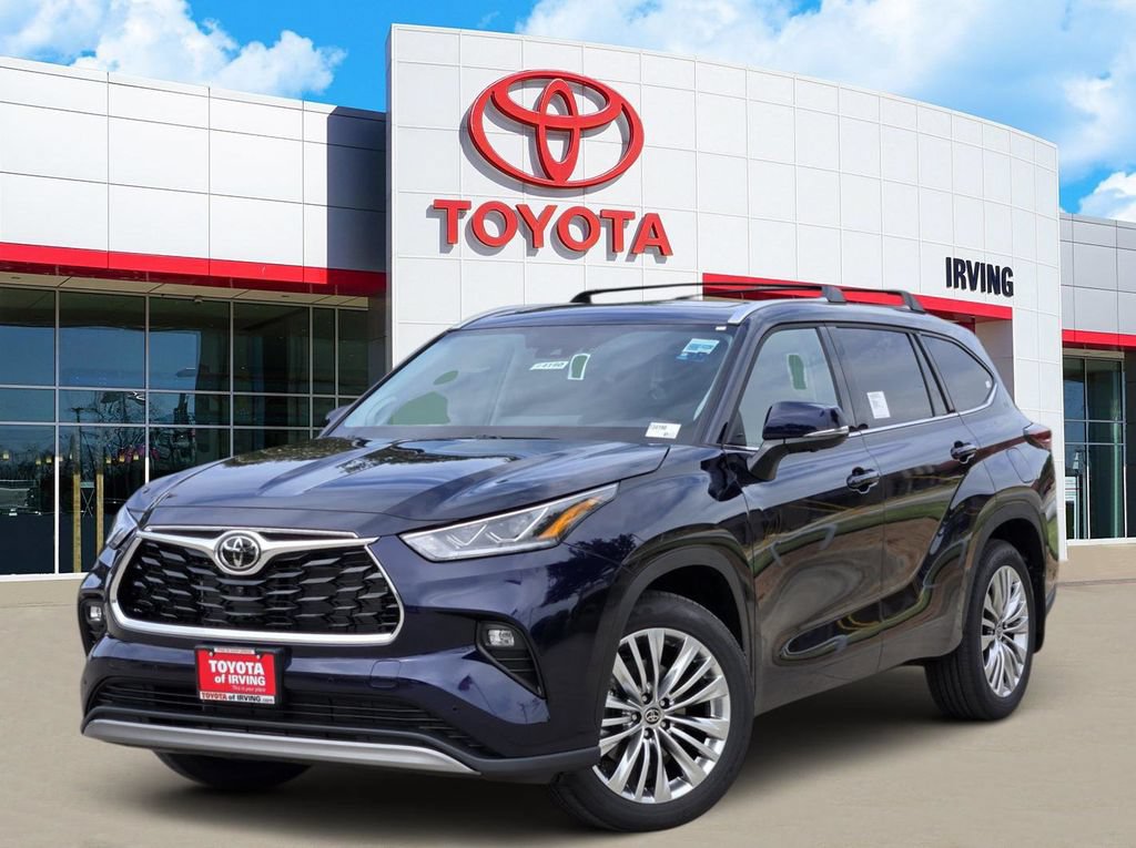 New 2026 Toyota Highlander Platinum AWD/4WD image 1
