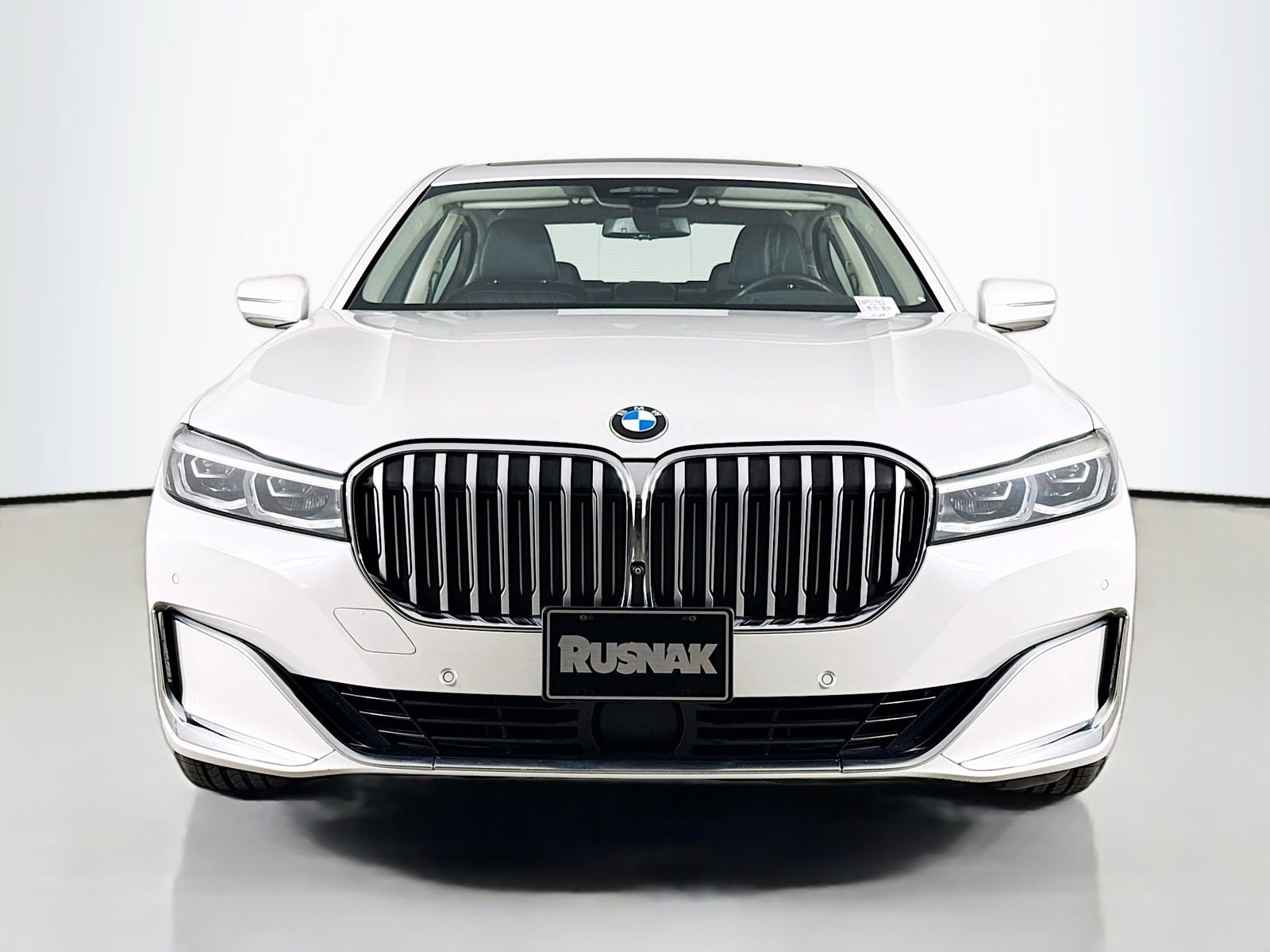 Certified 2022 BMW 750i xDrive image 2