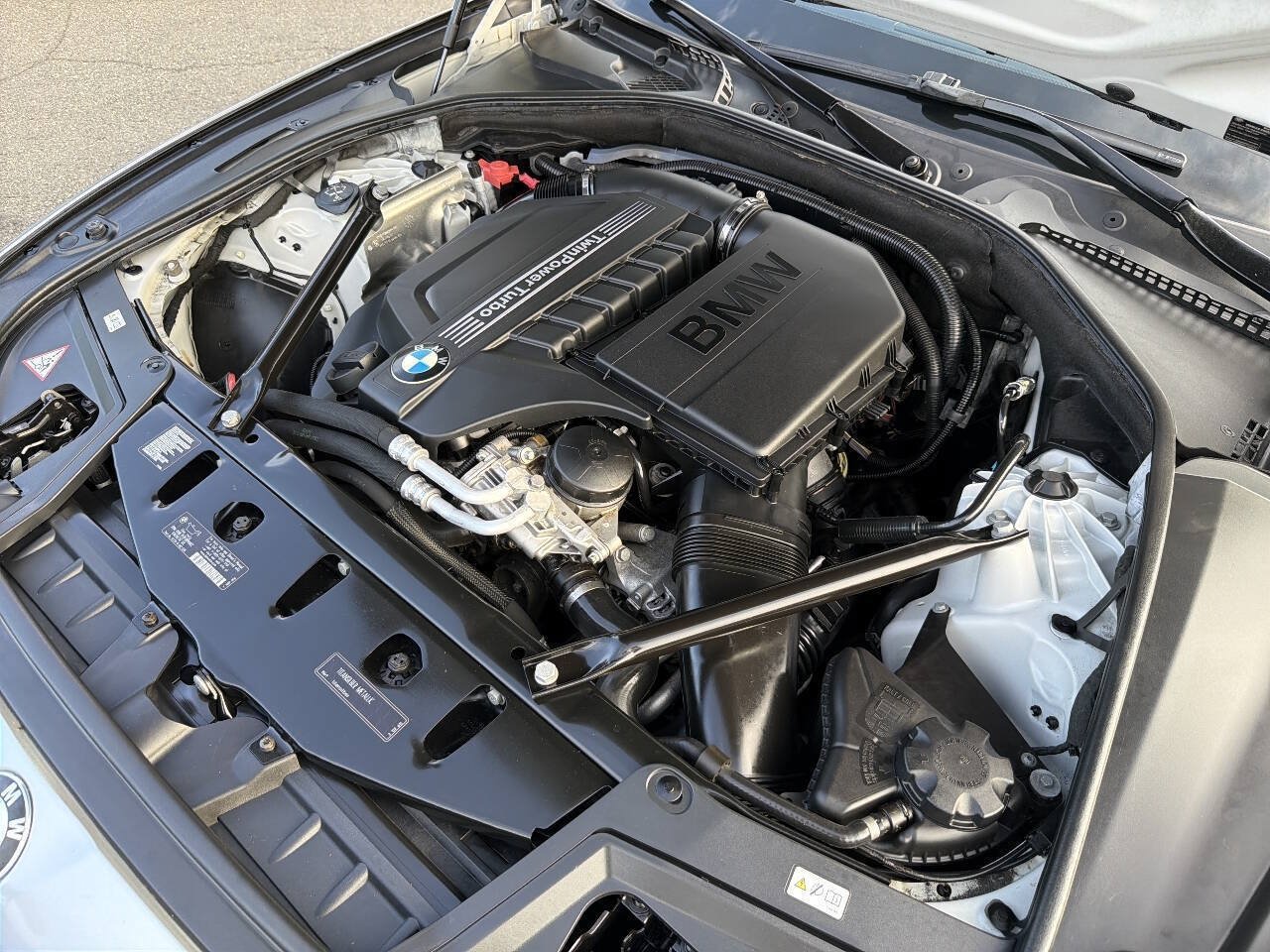 Used 2011 BMW 535i Sedan RWD image 16