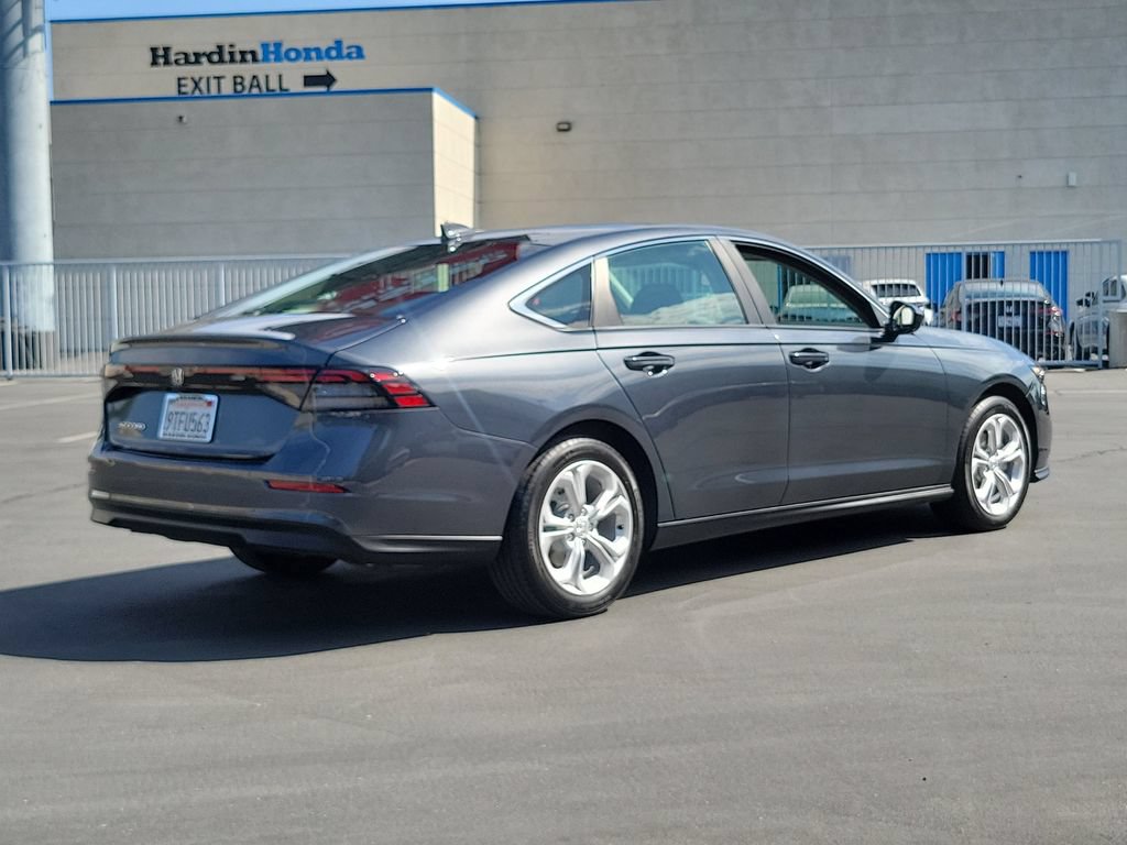 Certified 2025 Honda Accord LX image 5