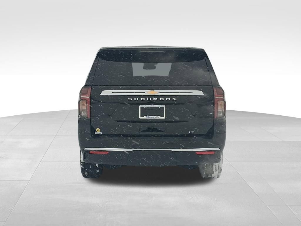 Used 2023 Chevrolet Suburban LT image 8