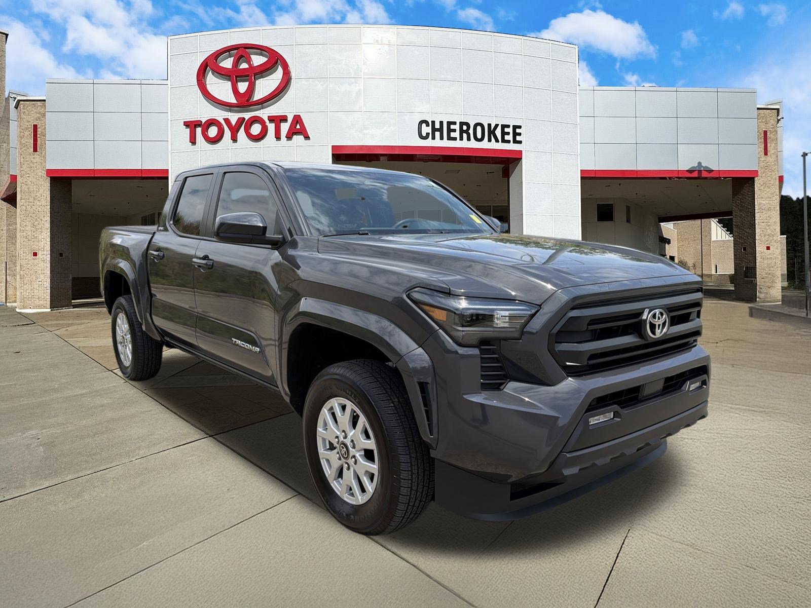 Used 2025 Toyota Tacoma SR5 AWD/4WD image 3