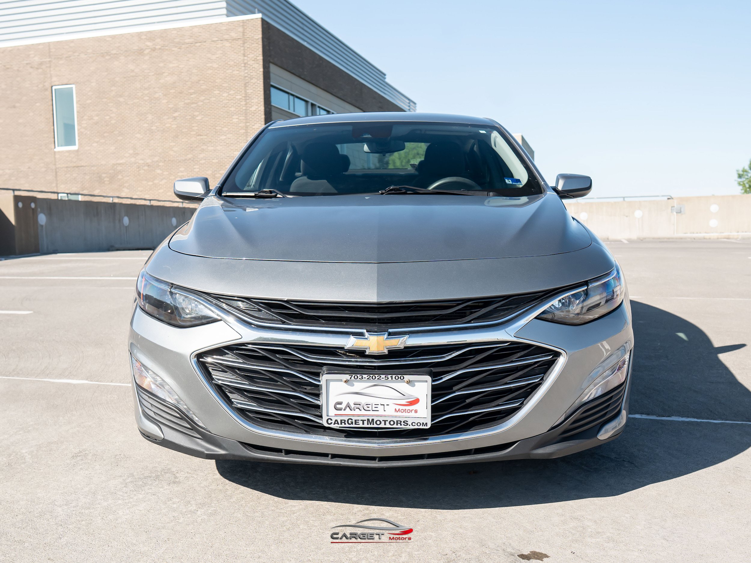 Used 2023 Chevrolet Malibu LT FWD image 2