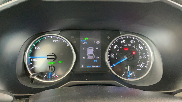 Used 2022 Toyota RAV4 SE w/ SE Grade Weather Package AWD/4WD image 13