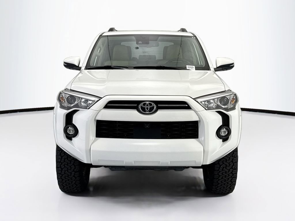 Used 2022 Toyota 4Runner SR5 Premium w/ Moonroof Package AWD/4WD image 2