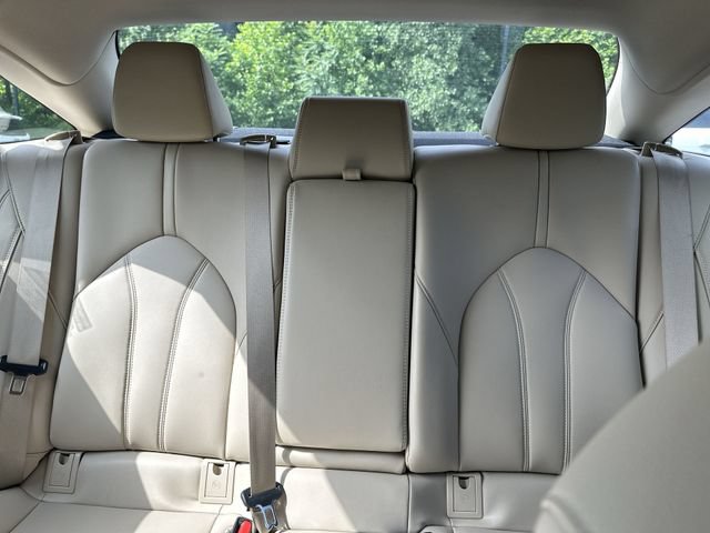 Used 2021 Toyota Avalon XLE w/ Moonroof Package AWD/4WD image 28