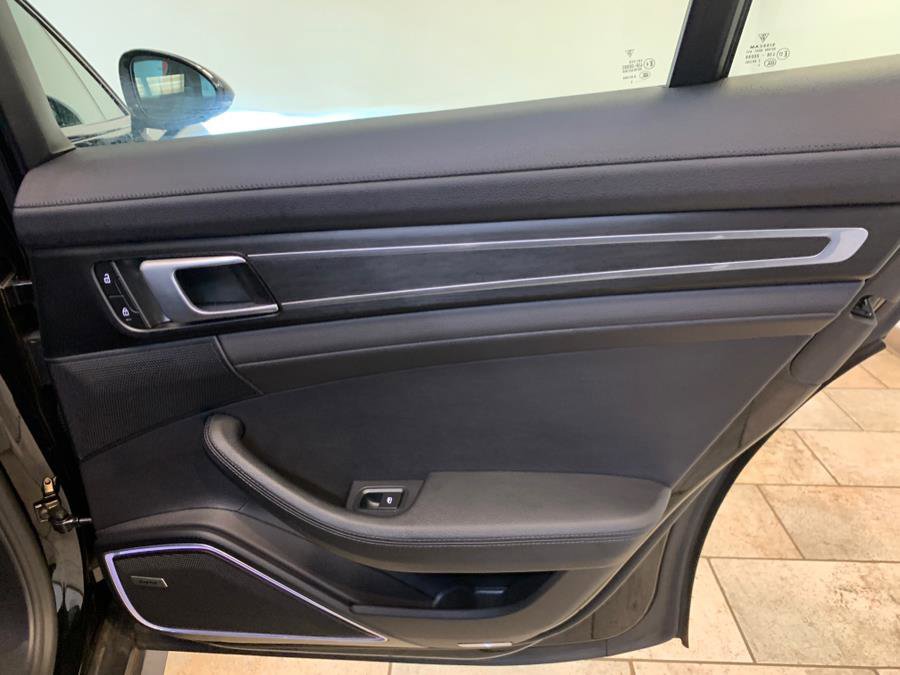 Used 2023 Porsche Panamera 4 Platinum Edition w/ Assistance Package image 47