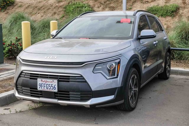 Certified 2023 Kia Niro EX image 6