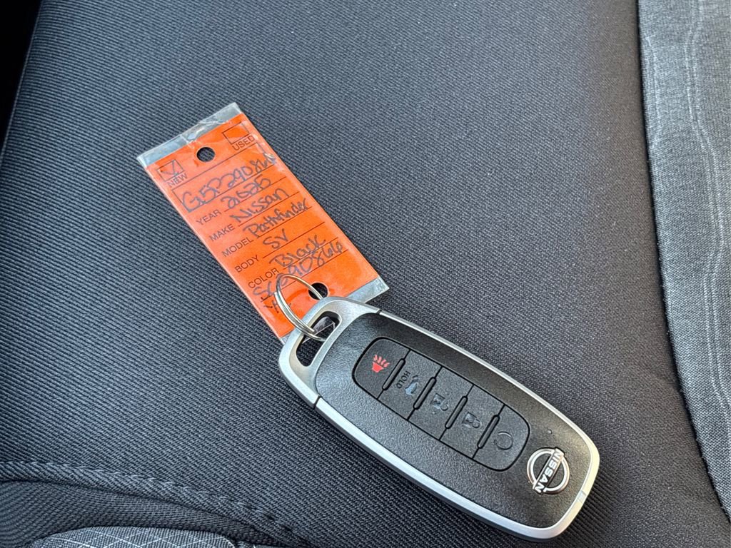 New 2025 Nissan Pathfinder SV w/ Black Appearance Package image 40