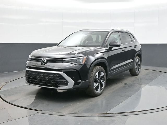 New 2026 Volkswagen Taos SE AWD/4WD image 3