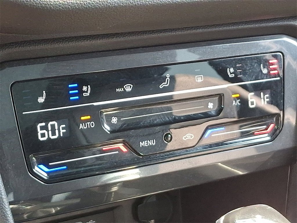 Used 2022 Volkswagen Tiguan SEL R-Line image 17