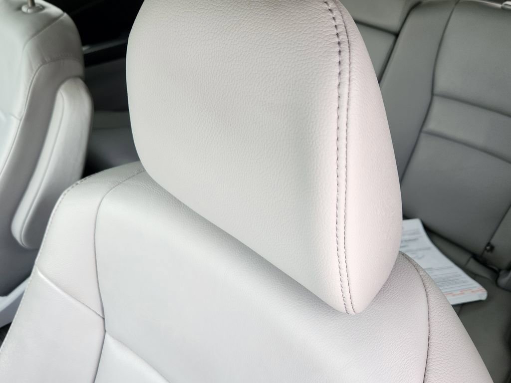 Used 2017 Honda Pilot Touring image 14