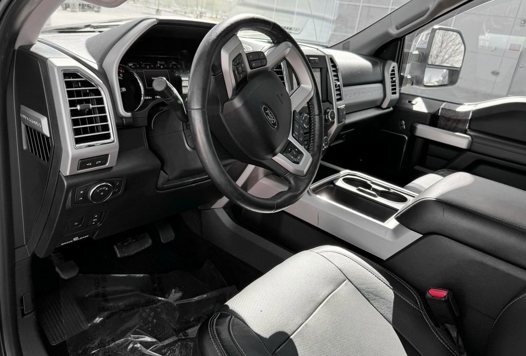 Used 2017 Ford F350 Lariat w/ Lariat Ultimate Package image 16