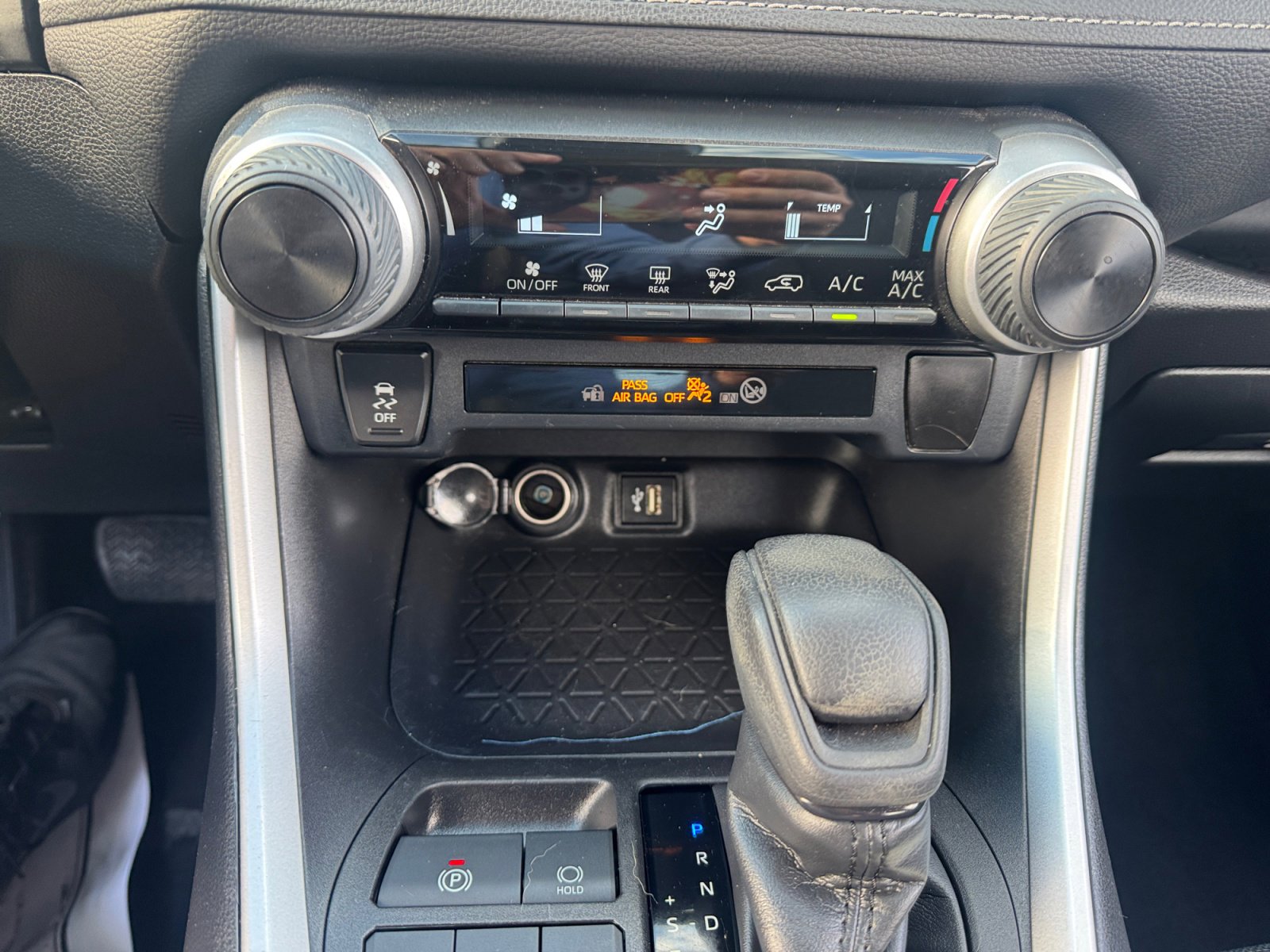 Certified 2023 Toyota RAV4 LE image 12