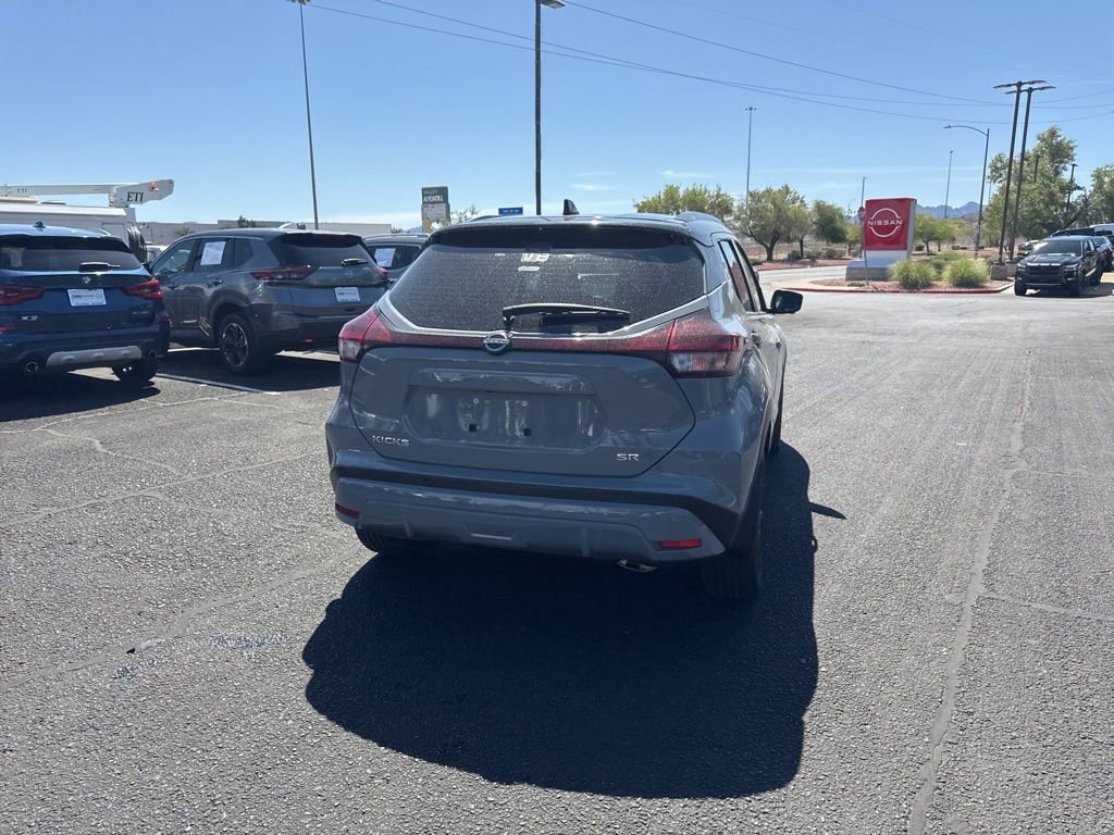 Used 2023 Nissan Kicks SR w/ SR Premium Package FWD image 10