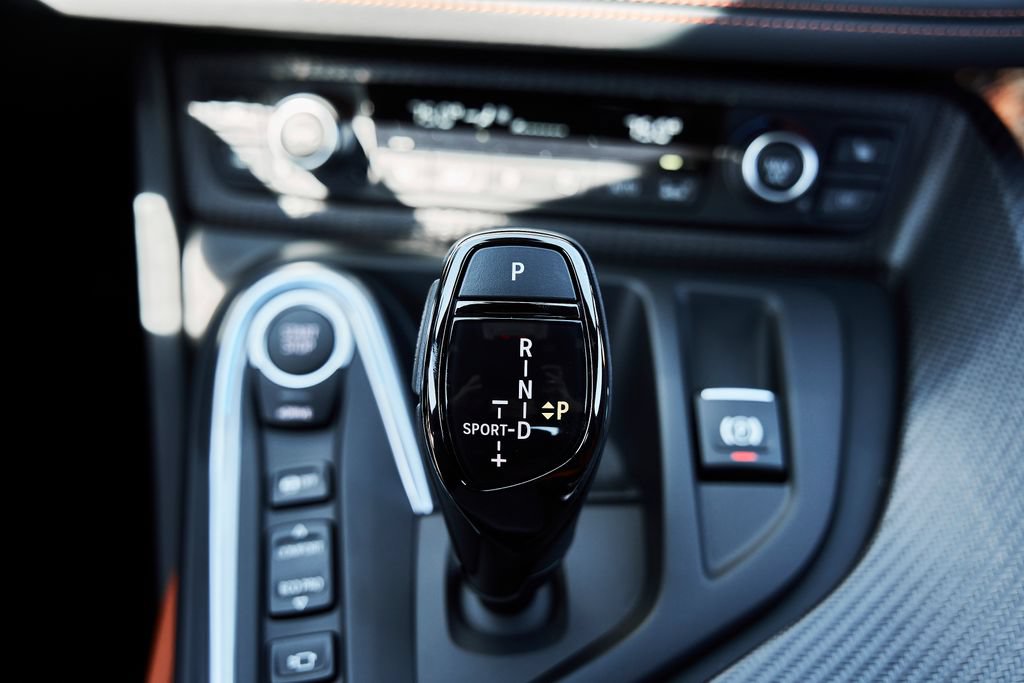 Used 2019 BMW i8 Coupe AWD/4WD image 58