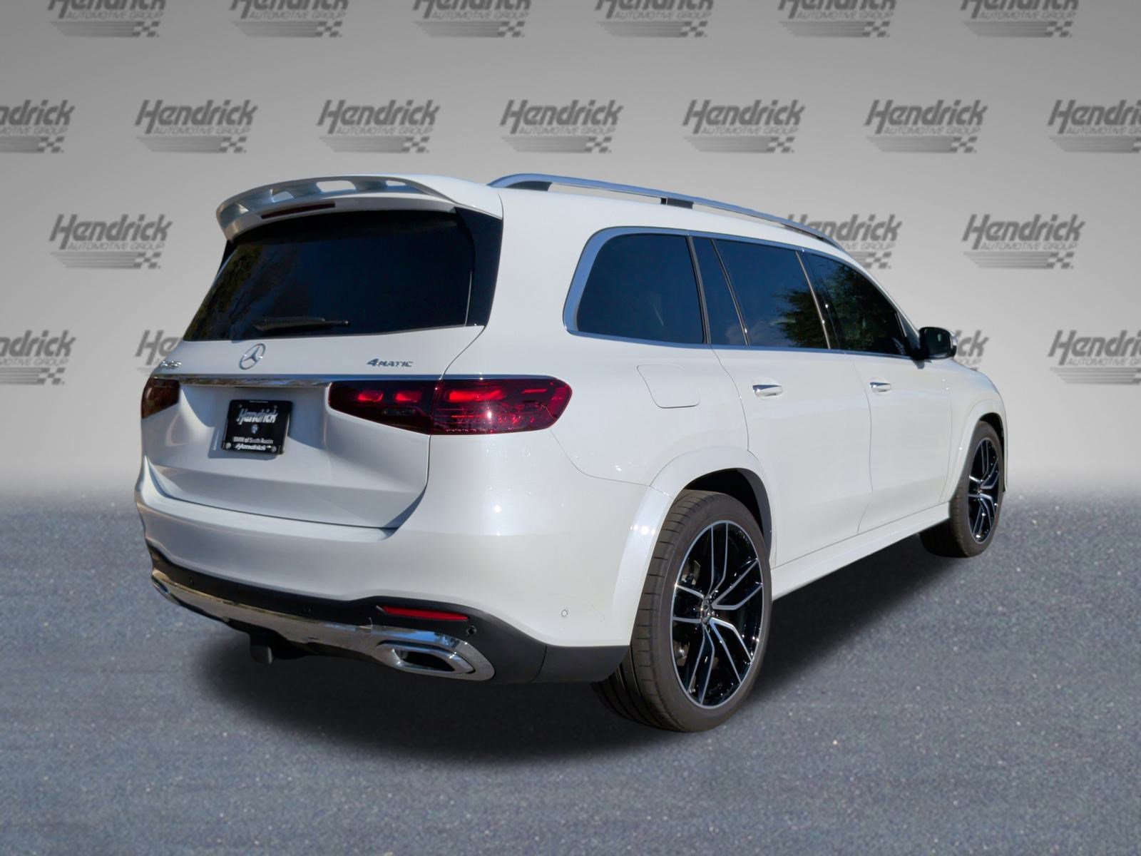 Used 2025 Mercedes-Benz GLS 450 4MATIC image 9