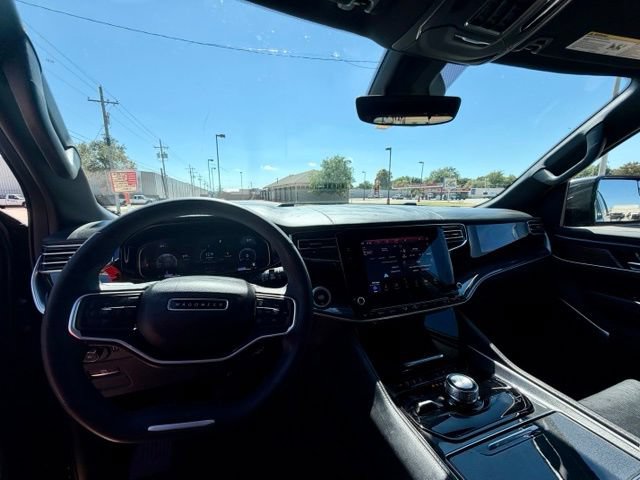 Used 2022 Jeep Wagoneer Series I w/ Convenience Group I AWD/4WD image 9