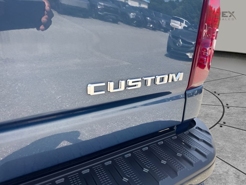 Used 2025 Chevrolet Silverado 2500 Custom AWD/4WD image 19