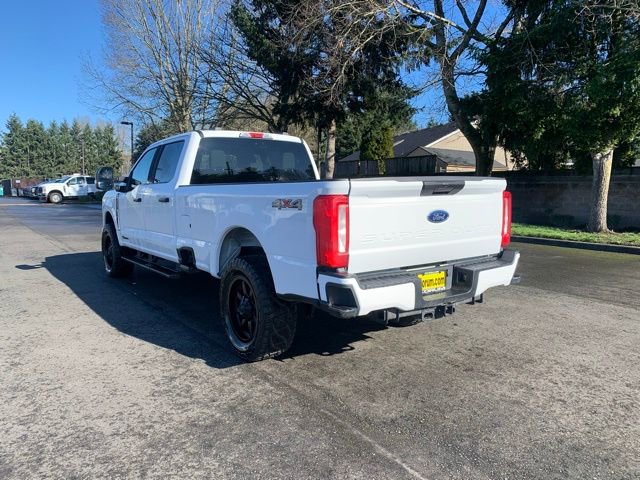 Used 2024 Ford F350 XLT image 3