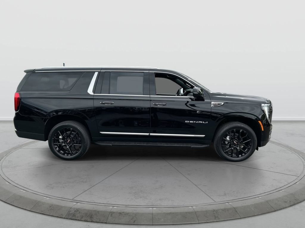 New 2026 GMC Yukon XL Denali AWD/4WD image 9