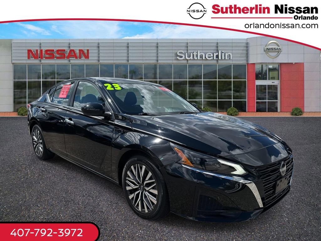 Used 2023 Nissan Altima 2.5 SV