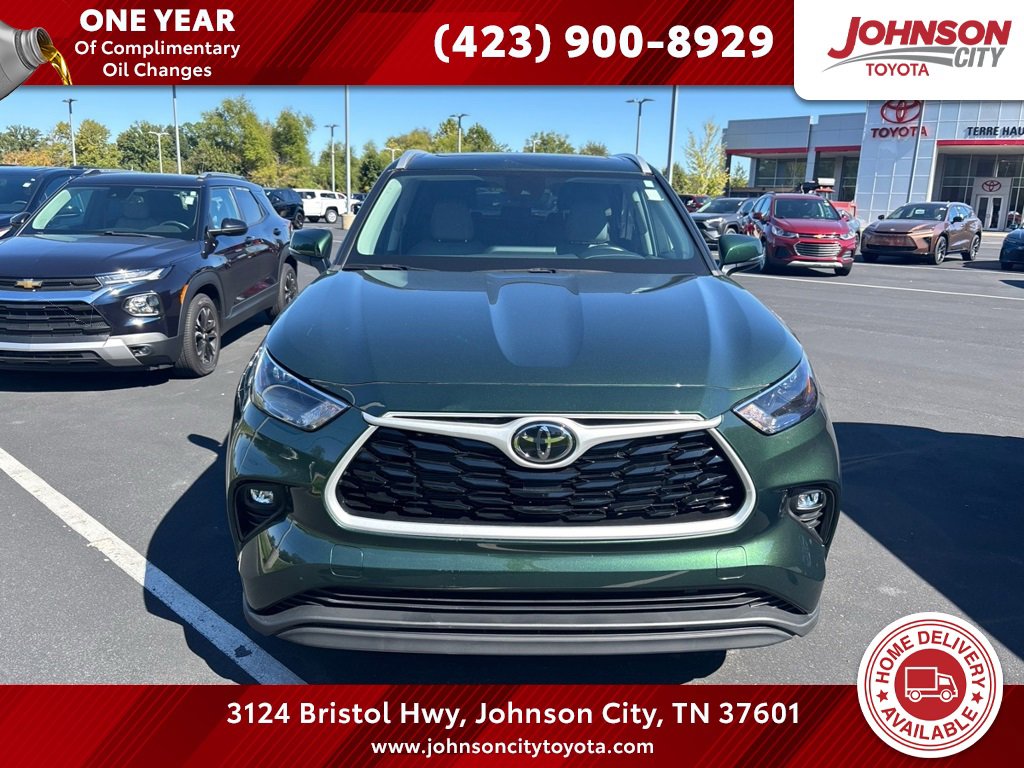 Used 2023 Toyota Highlander XLE