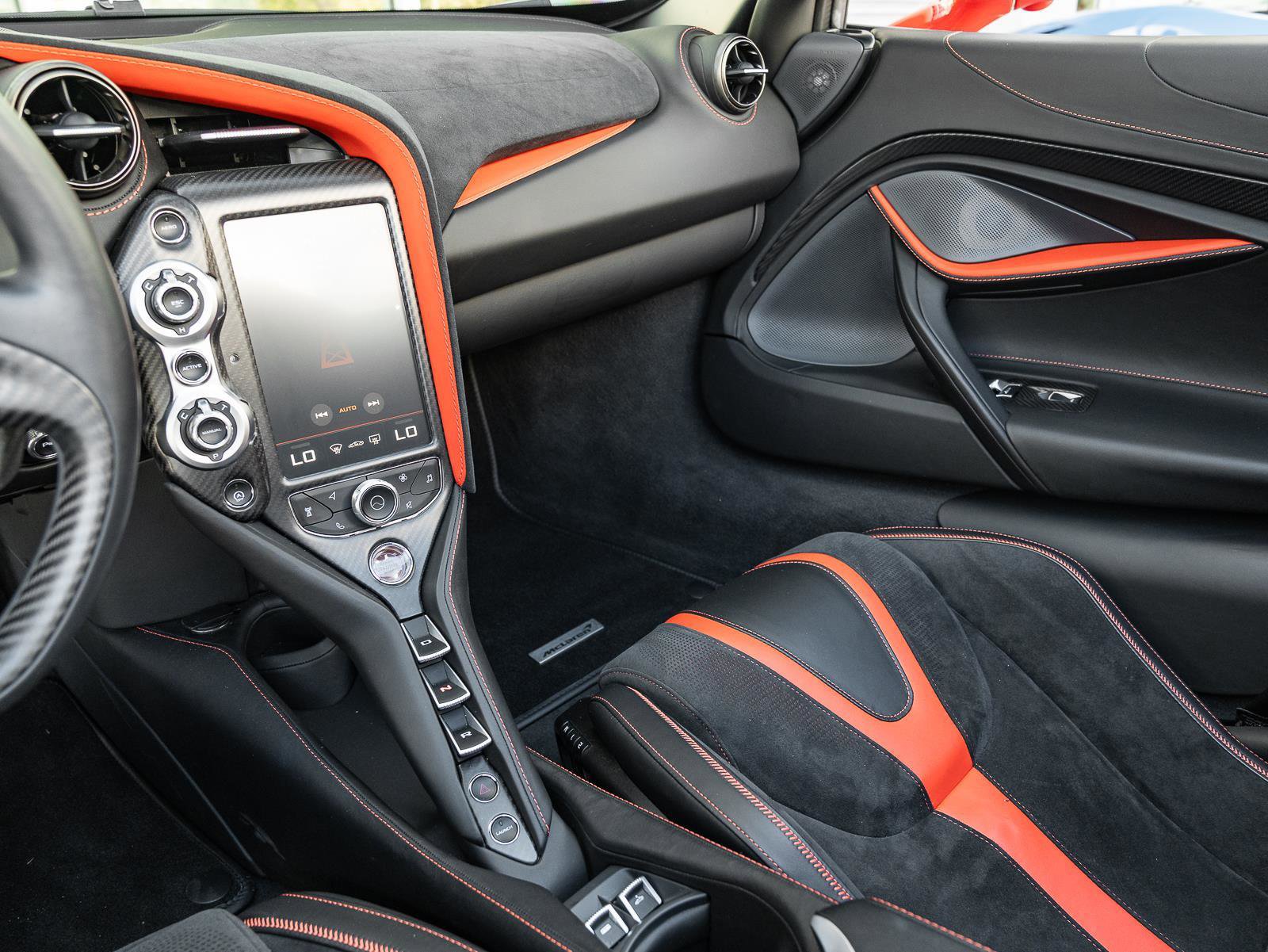Used 2020 McLaren 720S Performance RWD image 48
