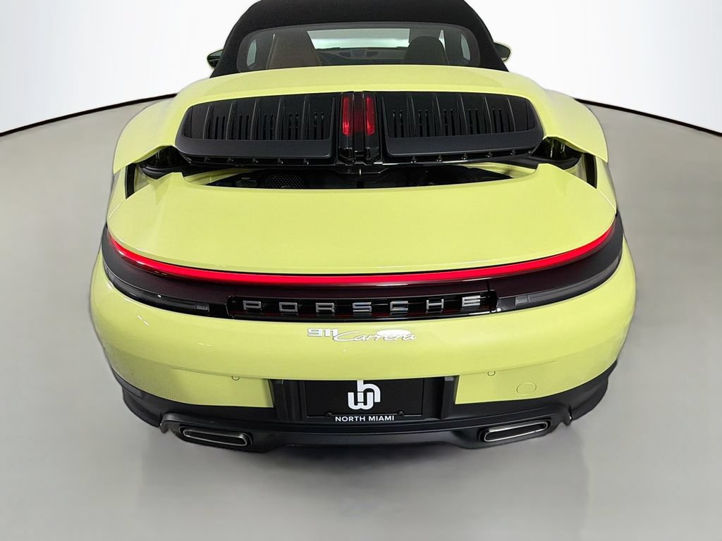 Used 2025 Porsche 911 Carrera image 25