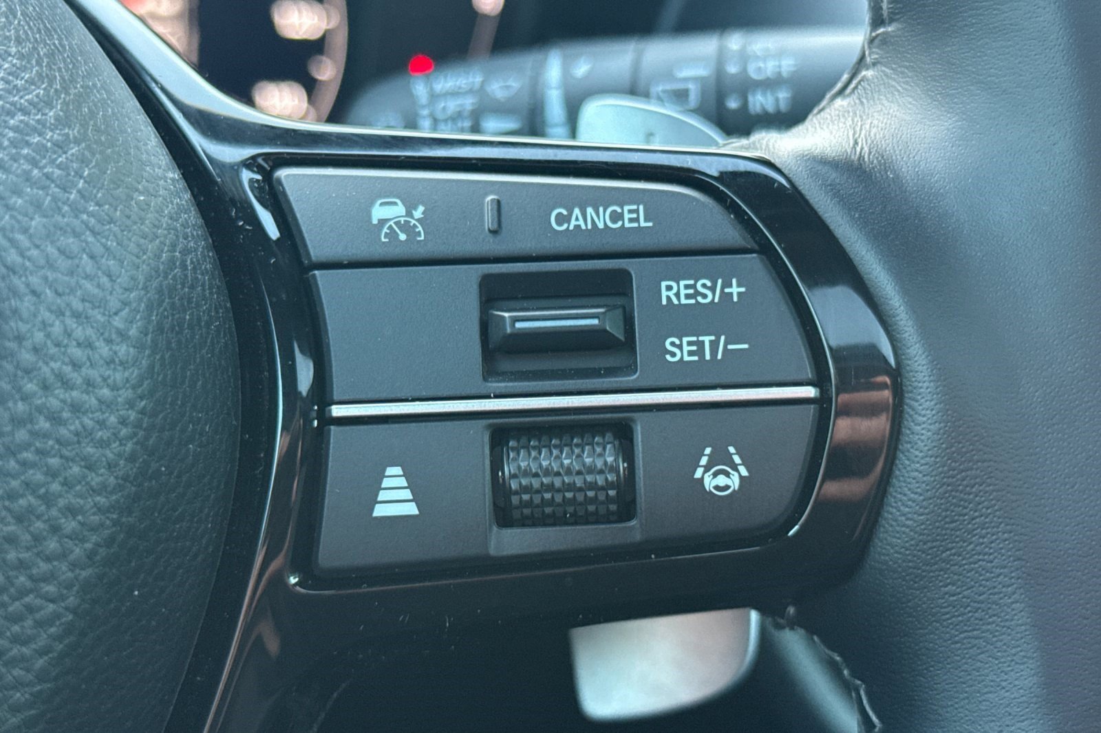 Certified 2025 Acura ADX AWD image 30