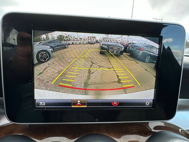 Used 2015 Mercedes-Benz C 300 4MATIC Sedan image 25