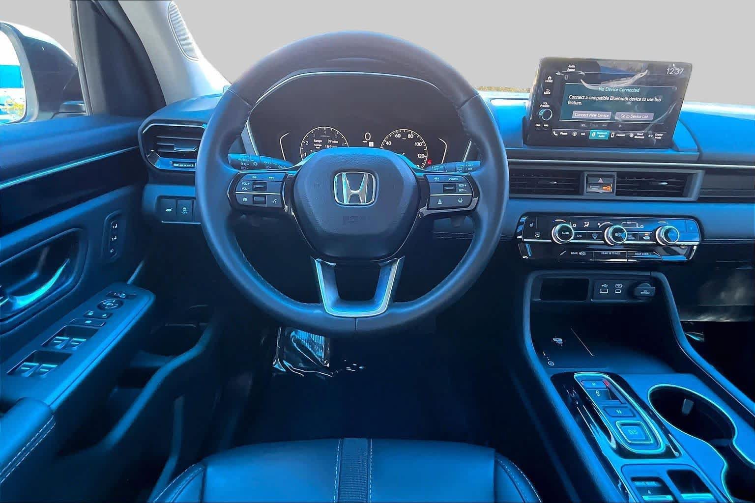 Used 2025 Honda Pilot EX-L image 6