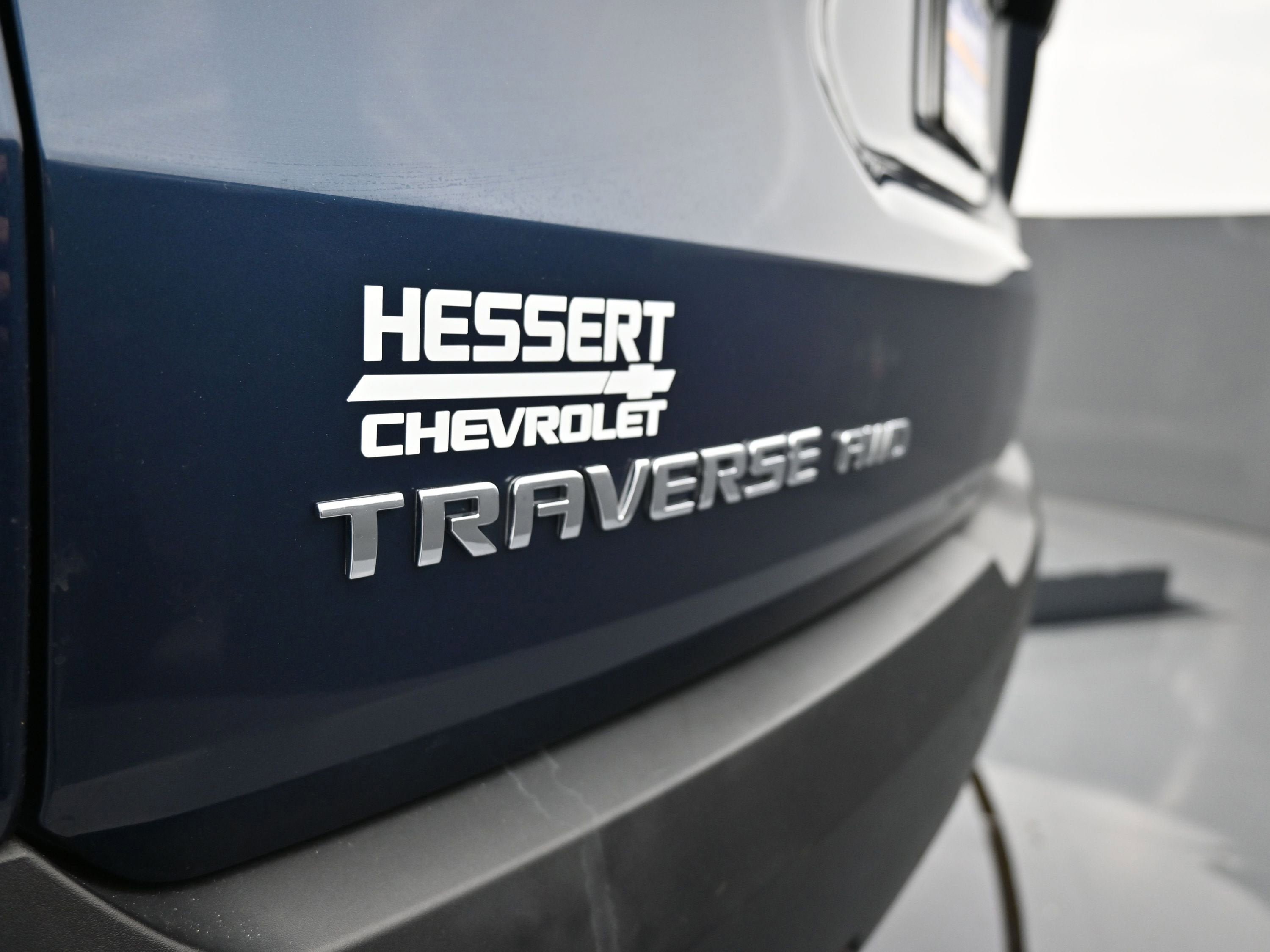 Used 2023 Chevrolet Traverse LT image 39