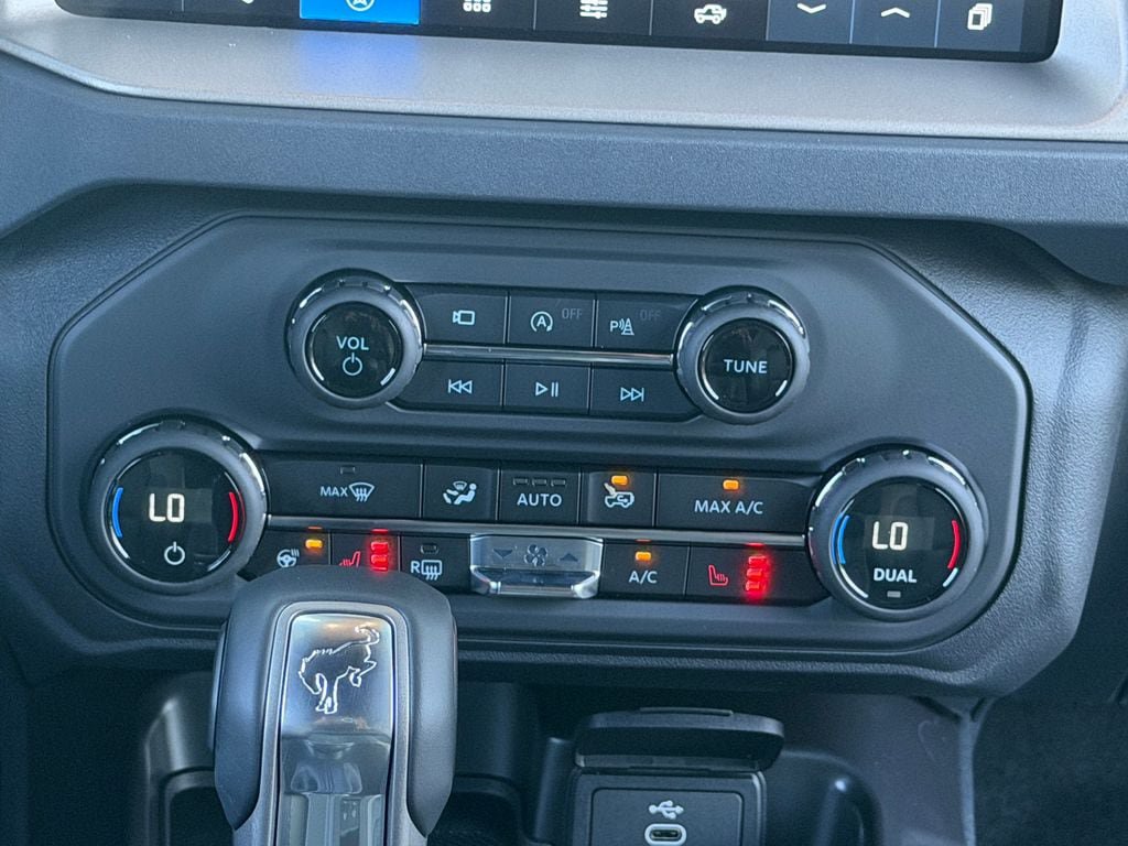 New 2026 Ford Bronco Outer Banks AWD/4WD image 11