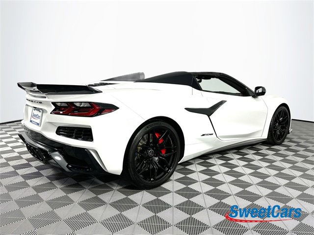 Used 2024 Chevrolet Corvette Z06 image 7