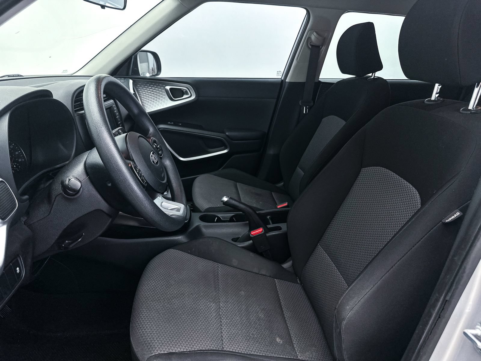 Used 2020 Kia Soul LX FWD image 13