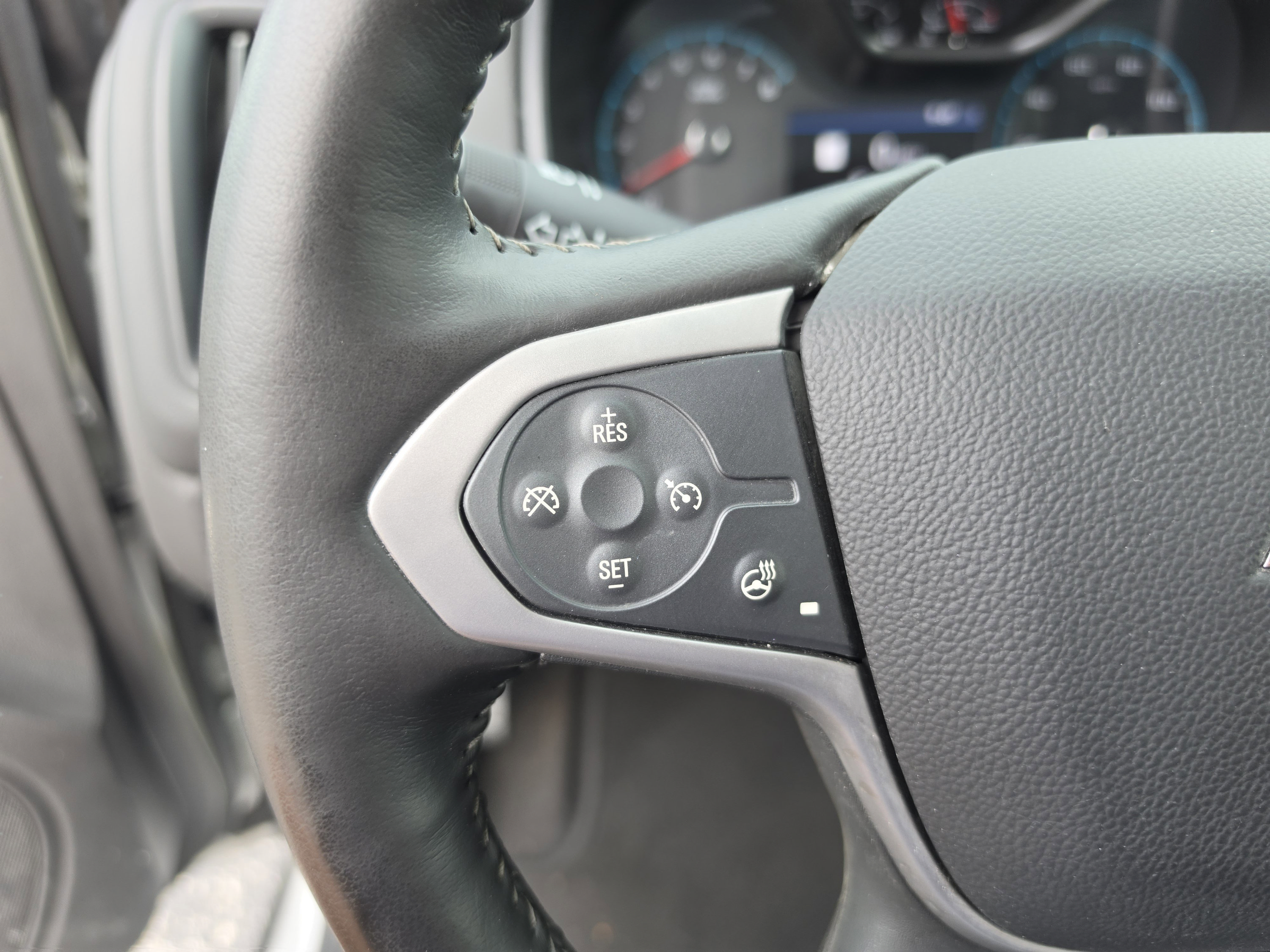 Used 2020 Chevrolet Colorado ZR2 AWD/4WD image 31