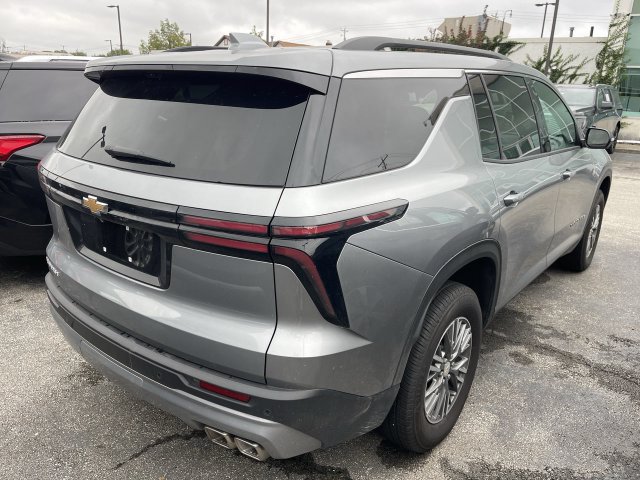Used 2026 Chevrolet Traverse LT w/ Driver Confidence Package FWD image 10