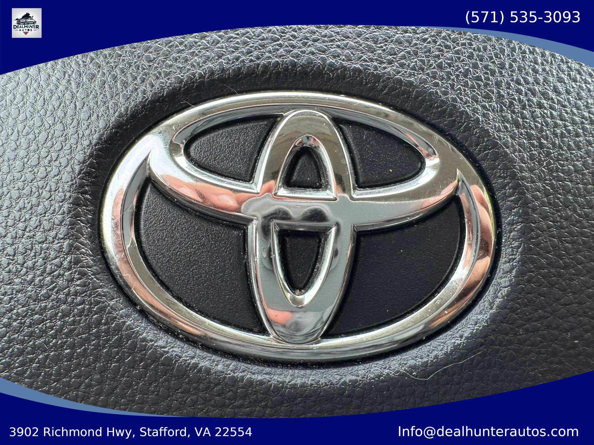 Used 2020 Toyota Corolla LE FWD image 28