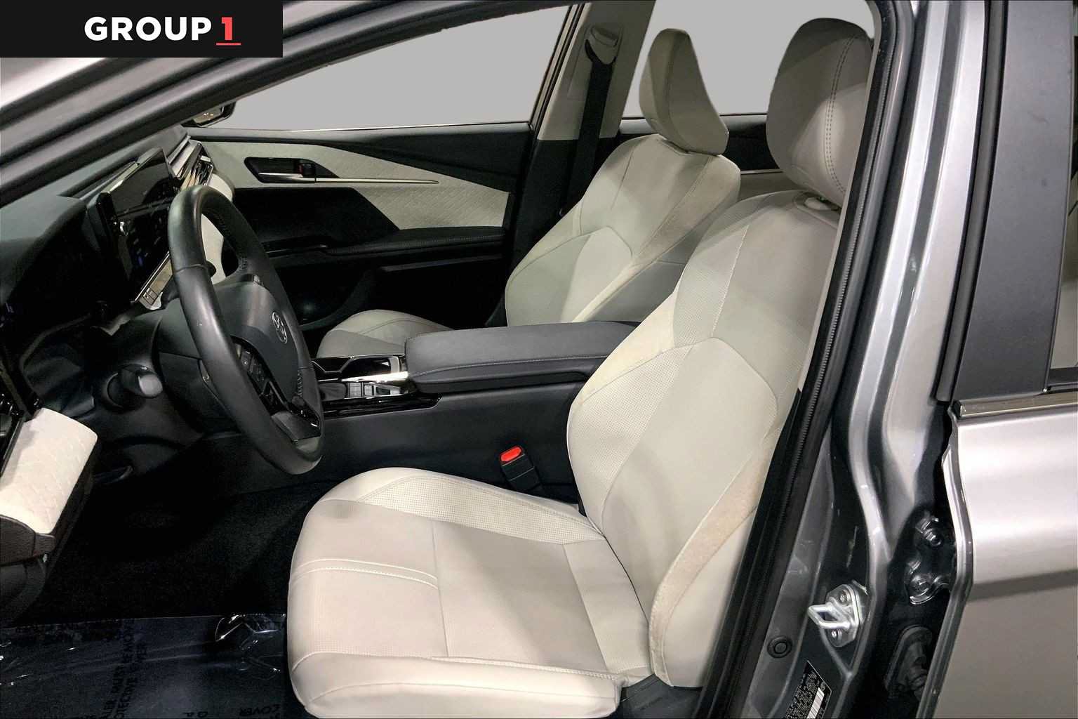 Certified 2025 Toyota Camry XLE AWD/4WD image 8