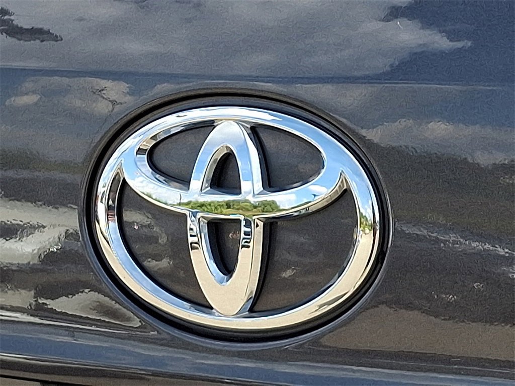 Used 2021 Toyota Highlander Limited image 28