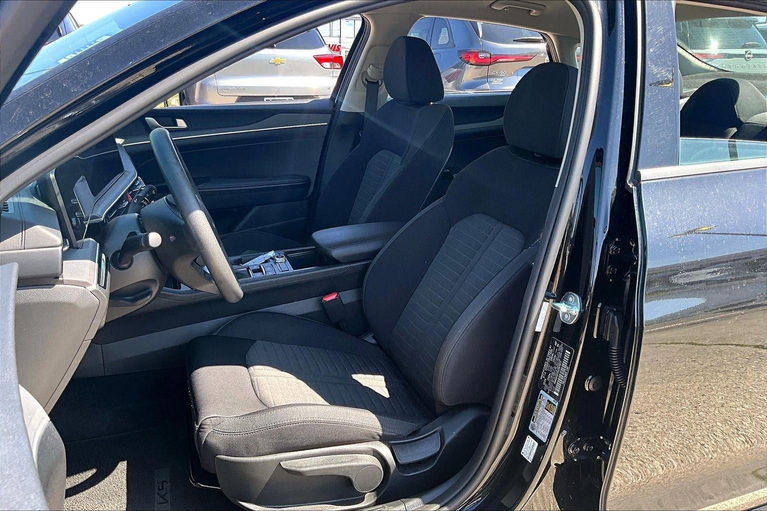 Used 2025 Kia K5 LXS FWD image 21