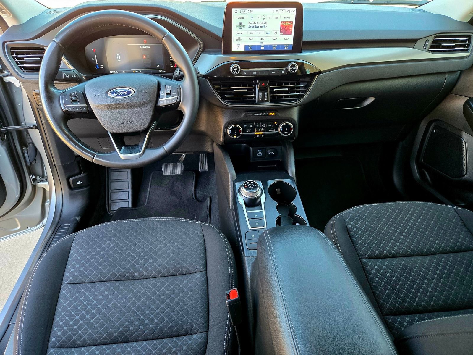 Used 2023 Ford Escape Active image 11